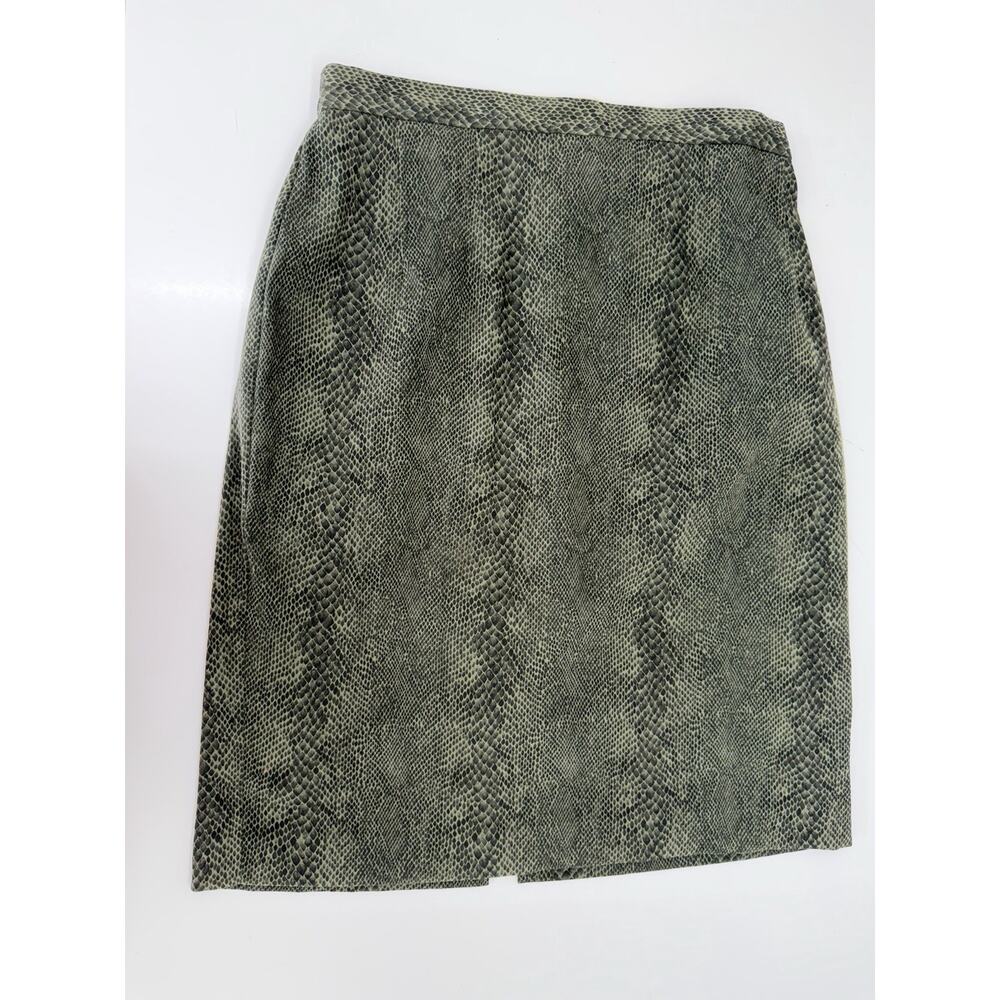 Unbranded Womens Skirt Size 14 Green Animal Print Knee Length